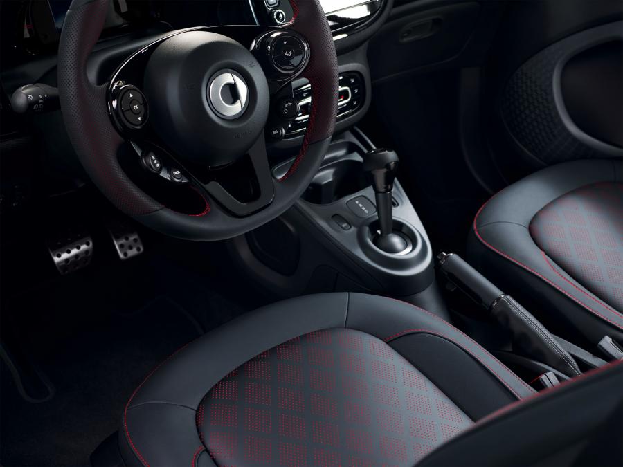 Интерьер Smart ForTwo Edition PureBlack (C453) 2018 года  (WW) (фото 7 из 7)